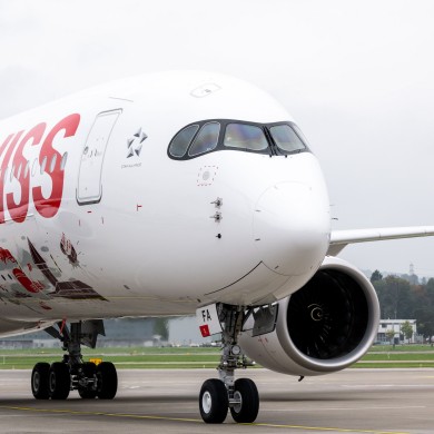 HB-IFA nach seiner ersten Landung in Zürich.