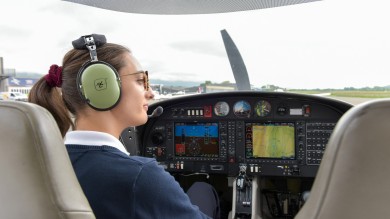 Anna in the European Flight Academy training aircraft in April 2025 at Grenchen Airport in the canton of Solothurn.
