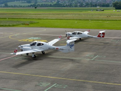 Die European Flight Academy (EFA) setzt in der Grundschulung hauptsächlich Flugzeuge des Typs Diamond DA42-VI ein.