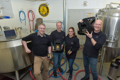 CMD Lukas Meyer, FCG Marcel Huber, F/A Laura Umiker, CMD Andy Umiker (v.l.)