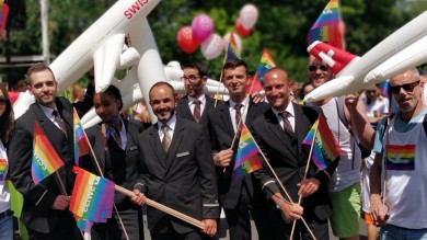 Jean-Marc with his SWISS colleagues at the Pride. 