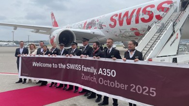 The SWISS Management Board and crew extend a warm welcome to the Airbus A350.