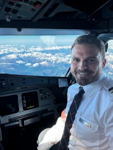 Bevor er Pilot wurde, arbeitete Benjamin Gajewski als Ingenieur. 