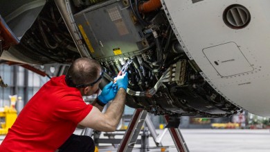 A look inside the technical workings of an aeroplane