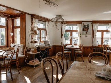 Nostalgiecafe_Praline_Scherrer_1.jpg
