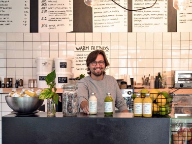 Ihre erste Adresse für kaltgepresste Obst- und Gemüsesäfte, die mit einem Lächeln serviert werden.  