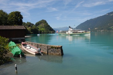 Uferweg von Iseltwald nach Giessbach 2 (Bönigen-Iseltwald Tourismus).JPG