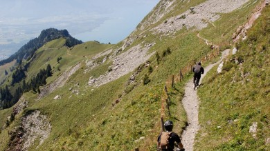 Panoramaweg_Rochers_de_Naye_2.jpeg