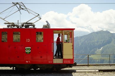 Schynige-Platte-Bahn-Zugfuehrer.jpg