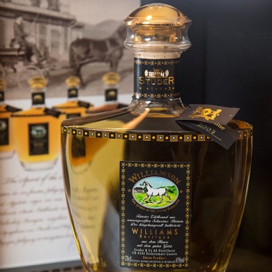 We also drink with our eyes – Studer distillates inspire through their inner values and refined appearance.
