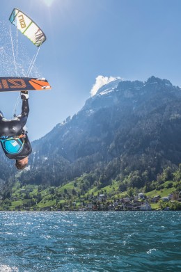 20170429_GIN_Kiteboarding_Uri_Lake_0450_neu.jpeg
