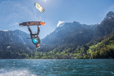 20170429_GIN_Kiteboarding_Uri_Lake_0450_neu.jpeg