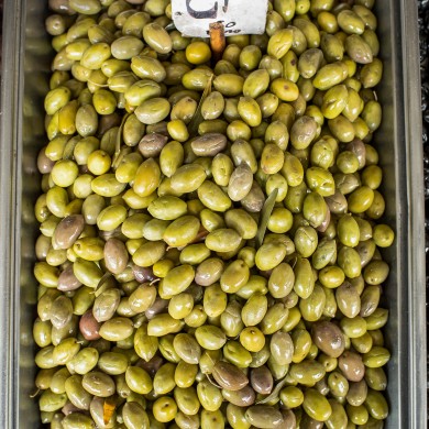 Griechische Oliven in Athen 