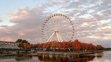 Eine ruhige Runde mit La Grande Roue im Vieux-Port eröffnet weite Blicke über Stadt und Fluss.