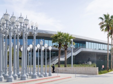 Chris Burden’s artwork Urban Light stands right outside the new David Geffen Galleries at LACMA.