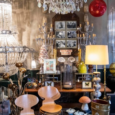 Furniture displayed in the shop Les Couilles du Chien.