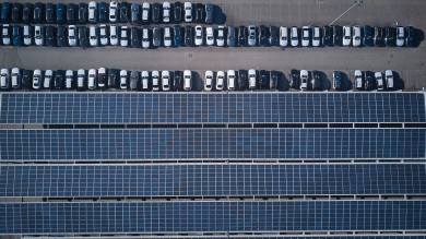 Photovoltaik im BMW Group Werk Dingolfing_photovoltaic-roof-at_Dingolfing.jpg