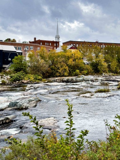 Littleton is located next to Ammonoosuc River Valley.