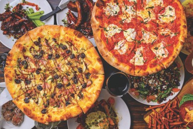 Known for its thin and slightly charred crust. The ‘New Haven-style pizza. 
