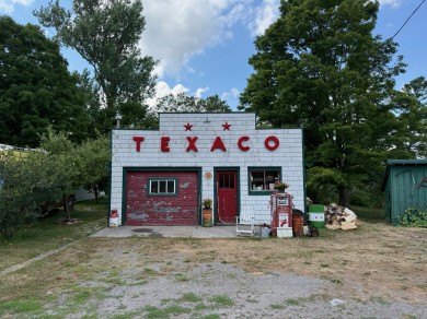 Relic – the old Texace Gas Station in Cherry Valley.