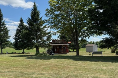 Those willing to take a detour will be surprised in many places – Frank's General Store, a cabinet of curiosities off the highway.