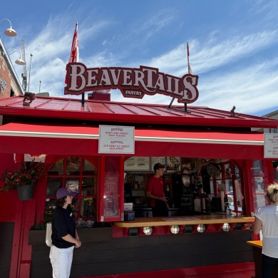 Beim Byward Market gibt es typische kanadische Leckereien.